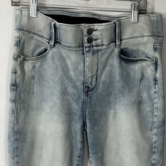 Apt 9 Capri Skinny Jeans Mid Rise Light Wash Distressed Cuffed - Picture 2 of 11